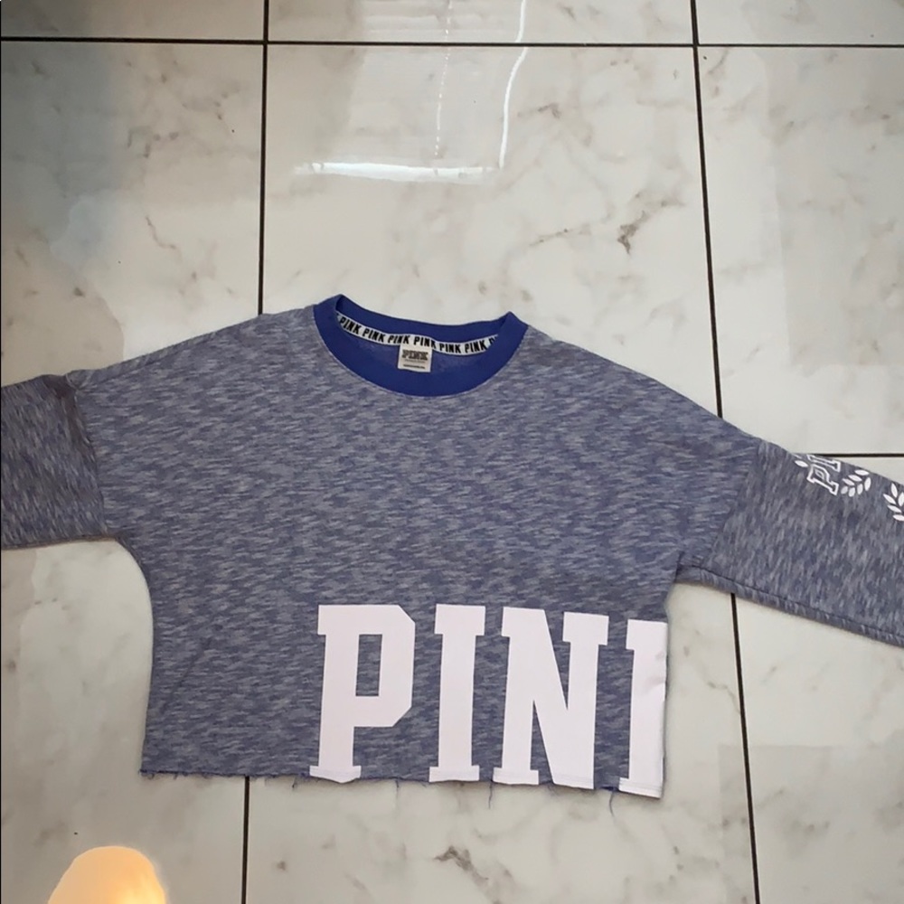 pink sweatshirt